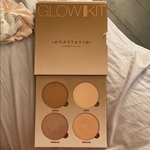 Anastasia beverly hills sun dipped glow kit